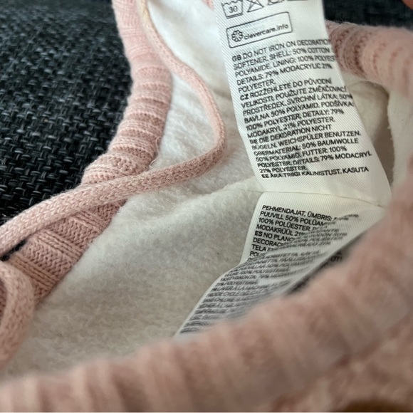 H&M Hat and Mittens 9-12 Months - Picture 4 of 6